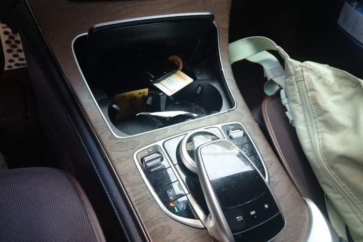 Used Mercedes-Benz GLC 2018 Refreshed GLC 300 4MATIC Dynamic Edition