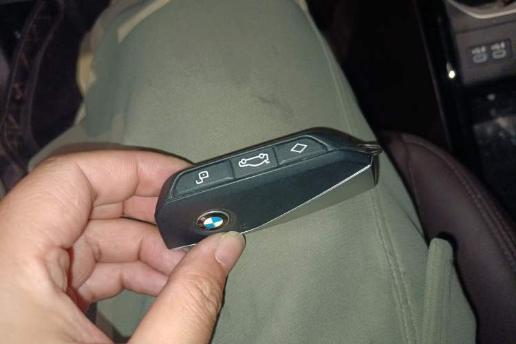 Used BMW iX1 2023 xDrive30L X Design Package Vehicle Key