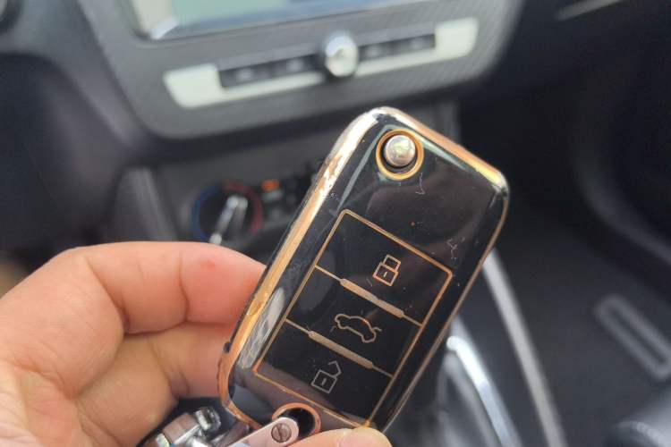 Used MG ZS 2018 1.5L Automatic Luxury Edition China V Standard