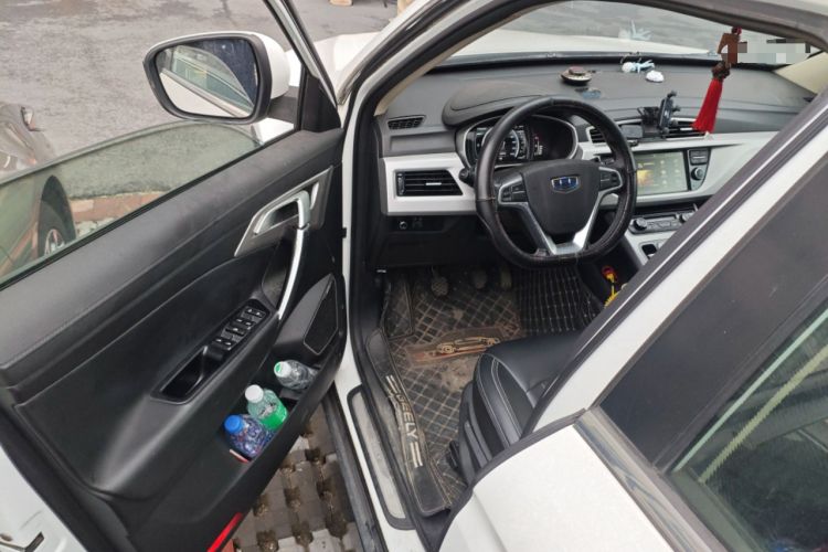 Used Geely Auto Emgrand X7 Sport 2016 2.0L Manual ZhiShang Version
