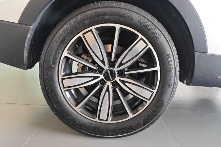 Used Haval H6 2023 National Trend Edition 1.5T Automatic Champion Version Right Rear Wheel Hub