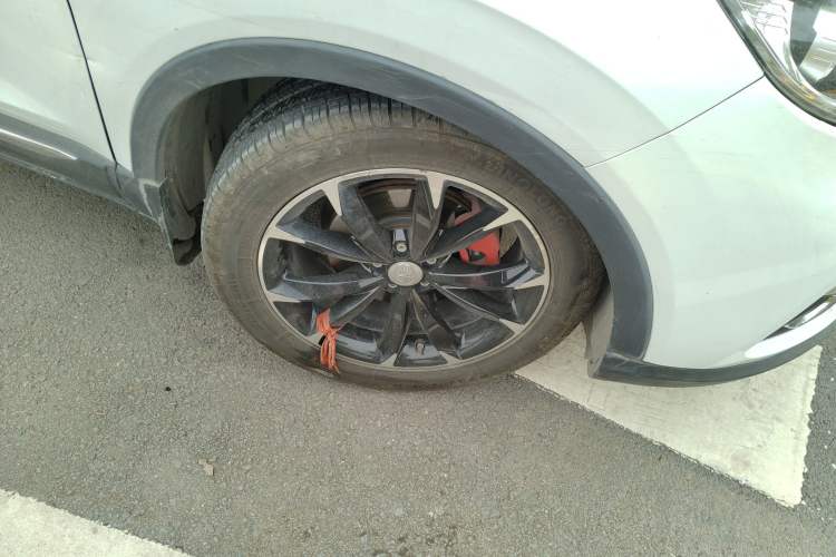 Used FAW Senya R9 2018 1.2T Manual Luxury Smart Edition
