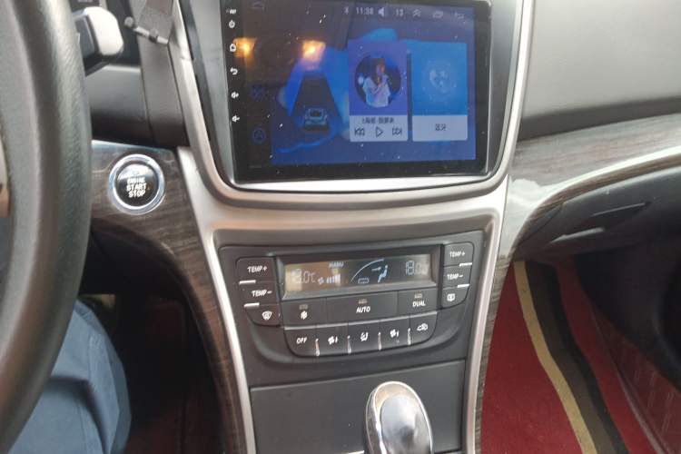 Used CHANGAN Raeton 2014 1.8T Automatic Prestige Anniversary Edition China IV Standard Audio And AC Panel