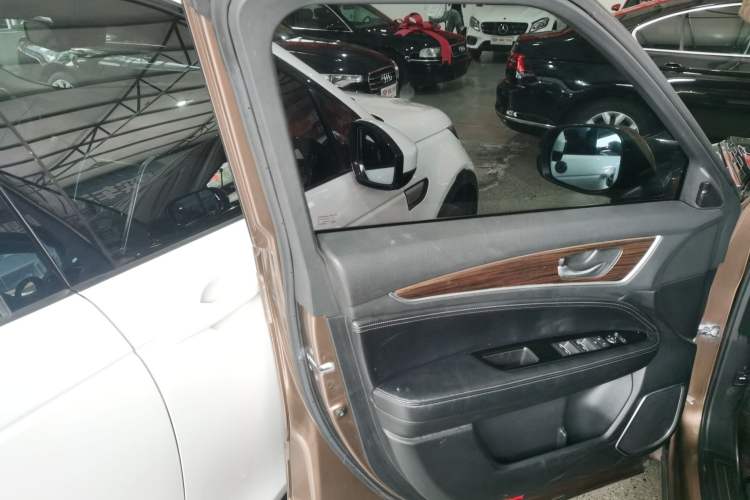 Used Honda Avancier 2017 240TURBO Two-Wheel Drive Premium Edition
