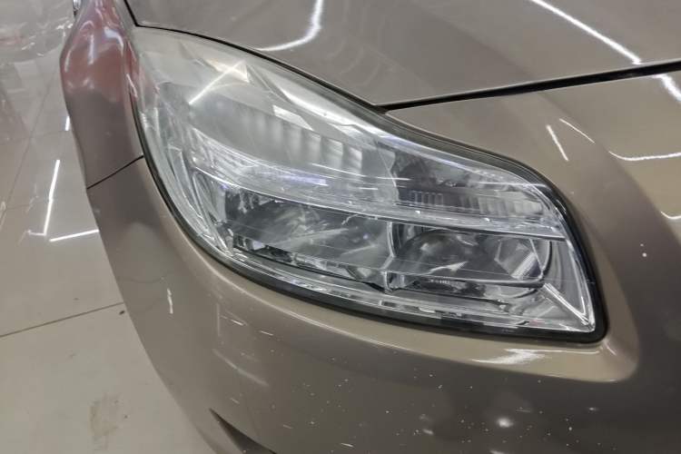 Used Buick Regal 2013 1.6T Automatic Elite Sport Edition Right Front Headlight