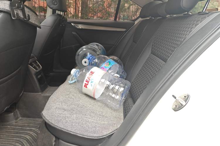 Used Skoda Octavia 2019 1.5L Automatic Smart Drive Luxury Edition China VI Standard
