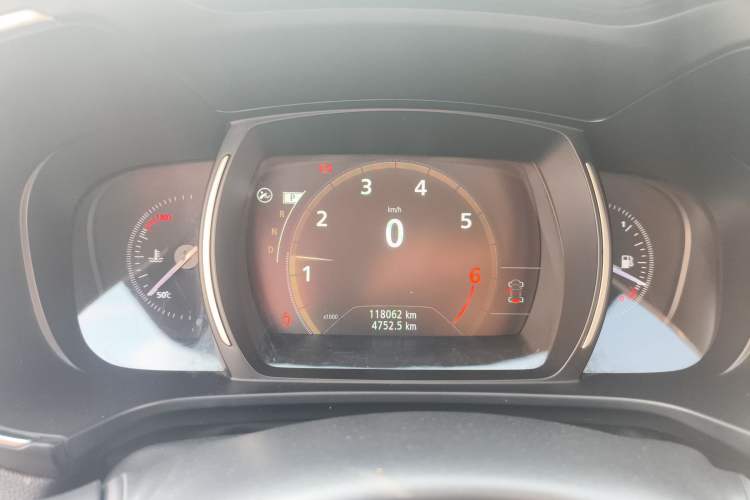 Used Renault Koleos 2018 2.0L Two-Wheel-Drive Luxury Edition
