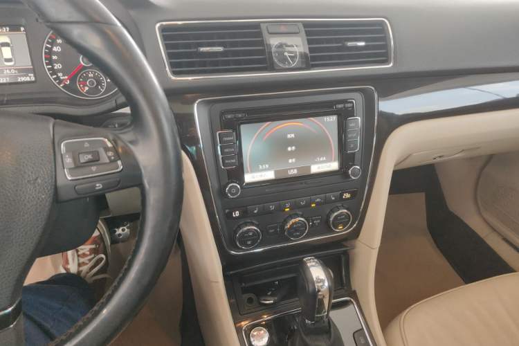 Used Volkswagen Passat 2015 1.8TSI DSG Prestige Edition
