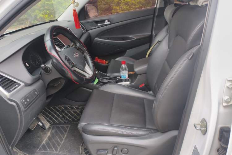 Used Hyundai Tucson 2018 1.6T Dual-Clutch Two-Wheel Drive 15th Anniversary Special Edition
