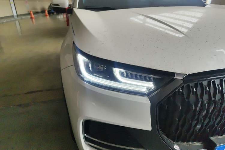 Used Chery Tiggo 8 2025 Excellence Edition 230 TCI Automatic Luxury Version 5 Seats Right Front Headlight