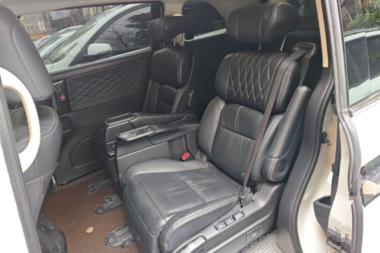 Used Honda Elysion 2019 2.0L Hybrid Luxury Edition
