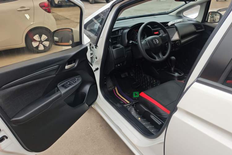 Used Honda Fit 2016 1.5L LXS CVT Comfort Sunroof Version Driver Seat