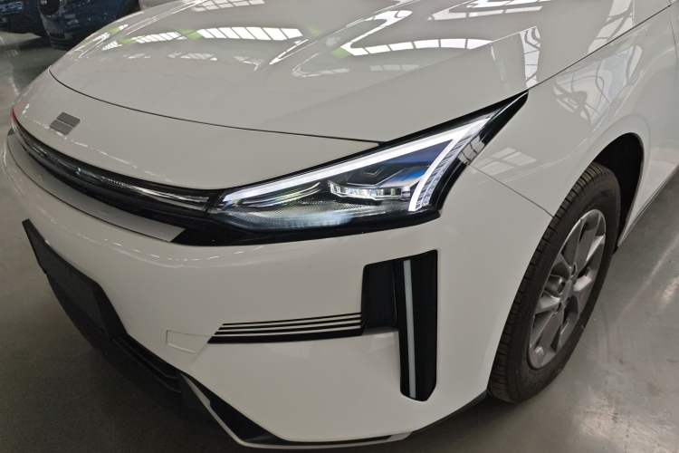 Used Geely Galaxy L6 2025 EM-i 60km Exploration Edition Left Front Headlight