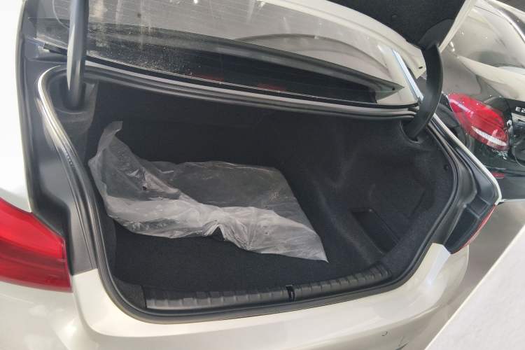 Used BMW 5 Series 2018 Revised Version 530Li Leading Edition Luxury Package
