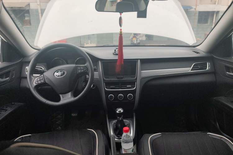 Used Bestune B30 2016 1.6L manual luxury version
