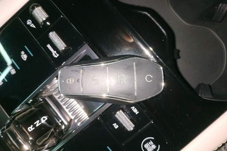 Used BYD Song PLUS New Energy 2025 DM-i Intelligent Driving 112KM Prestige Model