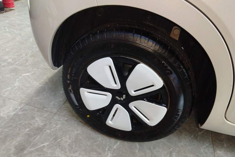 Used Wuling Hongguang MINIEV 2025 Four-Door Version Advanced Edition