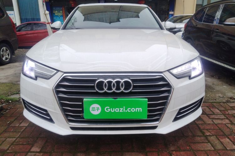 Used Audi A4L 2018 30th Anniversary Edition 30 TFSI Ambition Model
