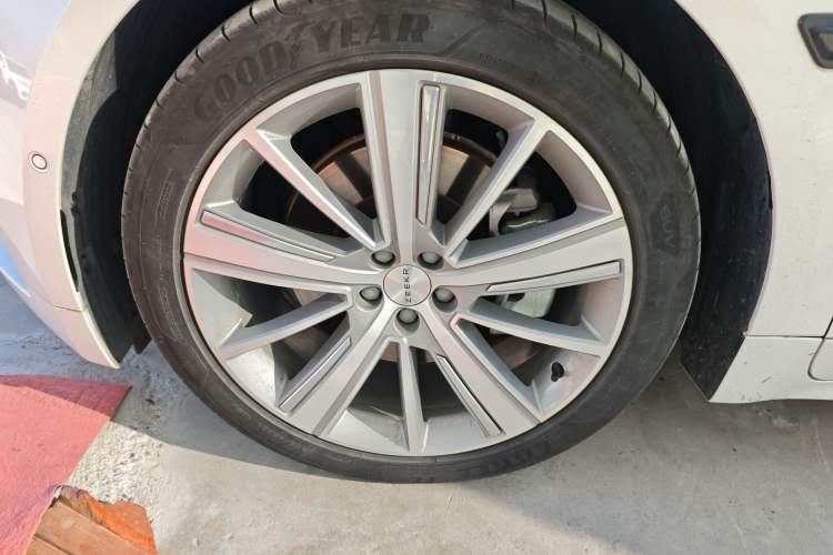 Used Zeekr 001 2023 WE Edition 100 kWh
