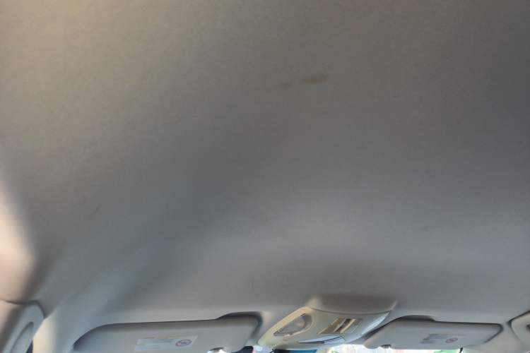 Used GAC Trumpchi GS5 2014 1.8T Automatic Two-Wheel Drive Supreme Edition Headliner