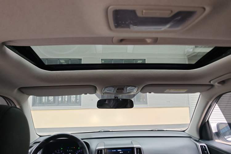 Used Hyundai ix35 2019 2.0L Automatic 2WD Zhiyong·Changxiang Edition China VI Standard Headliner