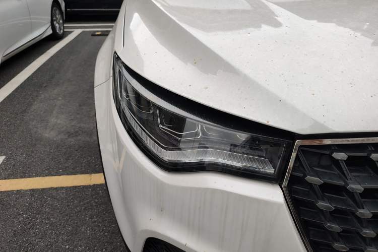 Used Zotye T700 2017 1.8T Dual-Clutch Prestige Model Right Front Headlight