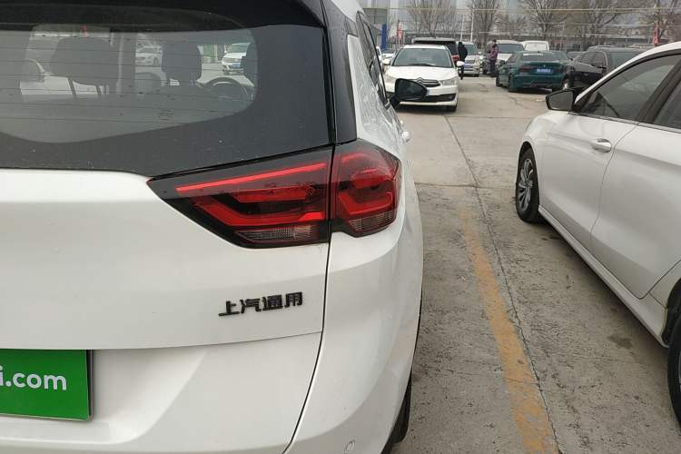 Used Chevrolet Orlando 2019 Redline 530T Automatic Enjoyment Version (5+2 Seating) China VI
