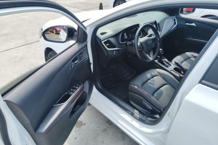 Used Chevrolet Monza 2019 RS 330T Automatic Comfort Edition China VI Standard