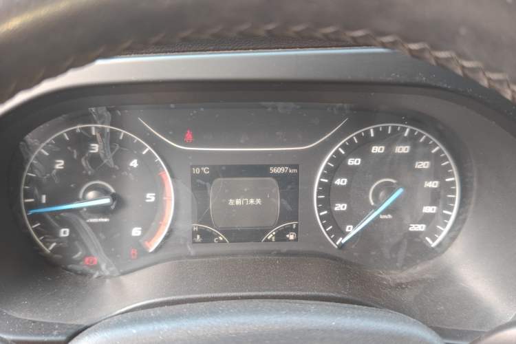 Used JMC Fushun 2023 2.0T Manual Short-Wheelbase Mid-Height Commercial Multi-Purpose 5-Seater Passenger Vehicle