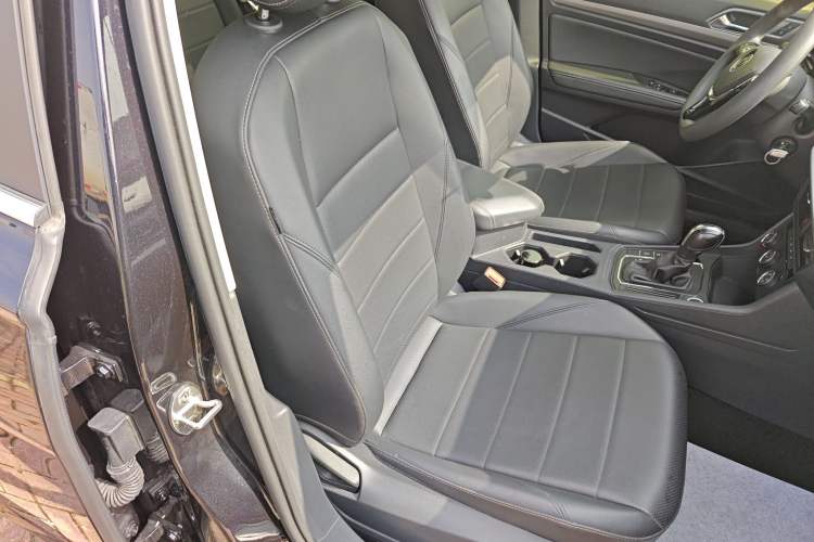 Used Volkswagen Lavida 2021 1.5L Automatic Comfort Edition Right Front Seat