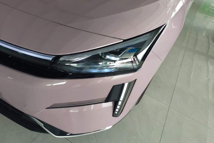 Used Geely Galaxy L6 2024 125km Creative Edition
