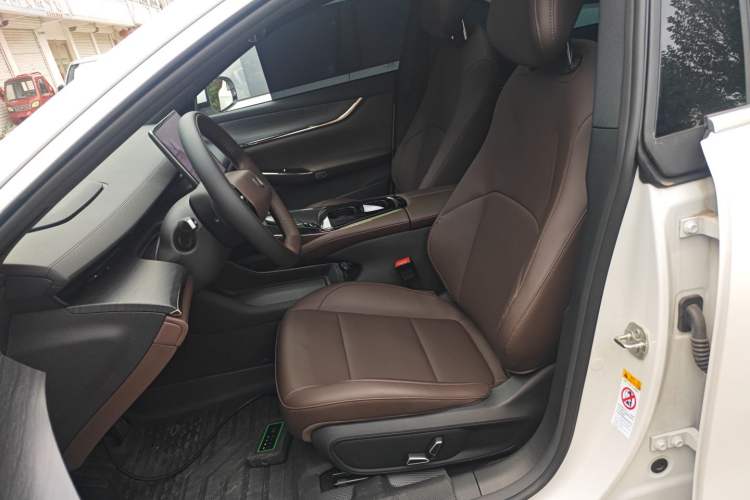 Used CHANGAN NEVO A07 2025 Blue Whale Range-Extending Model 140 Elite Version Left Front Seat