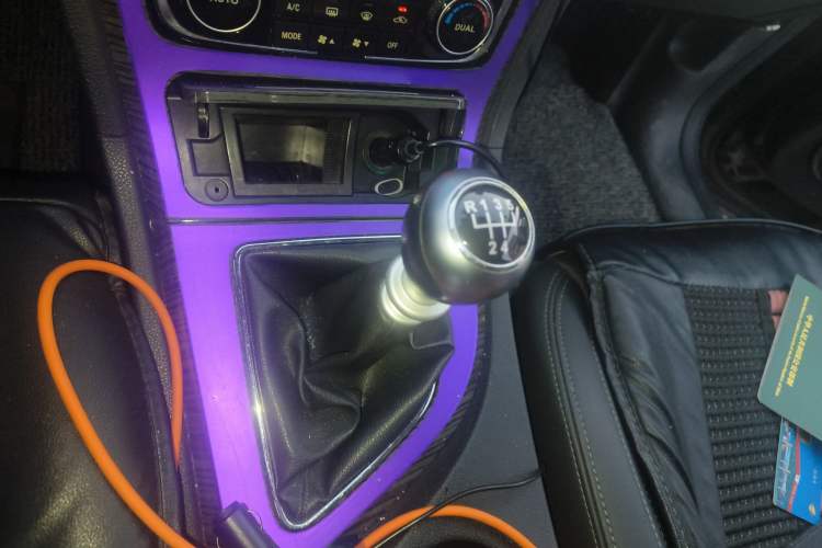 Used Zotye T600 2016 1.5T Manual Luxury Edition Gear Lever