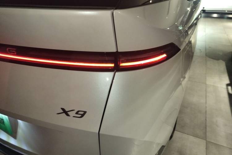 Used XPeng X9 2025 650 Long-Range Max