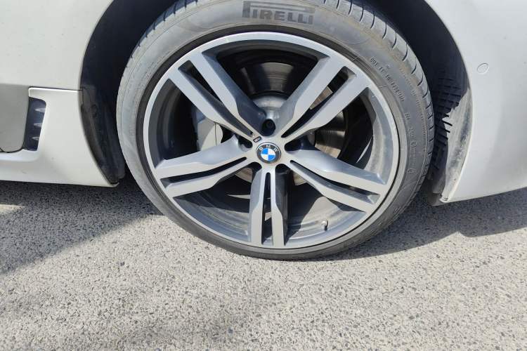 Used BMW 6 Series GT 2021 630i M Sport Package Right Front Wheel Hub