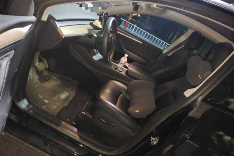 Used Tesla Model Y 2021 Long-Range All-Wheel-Drive Version Driver Seat