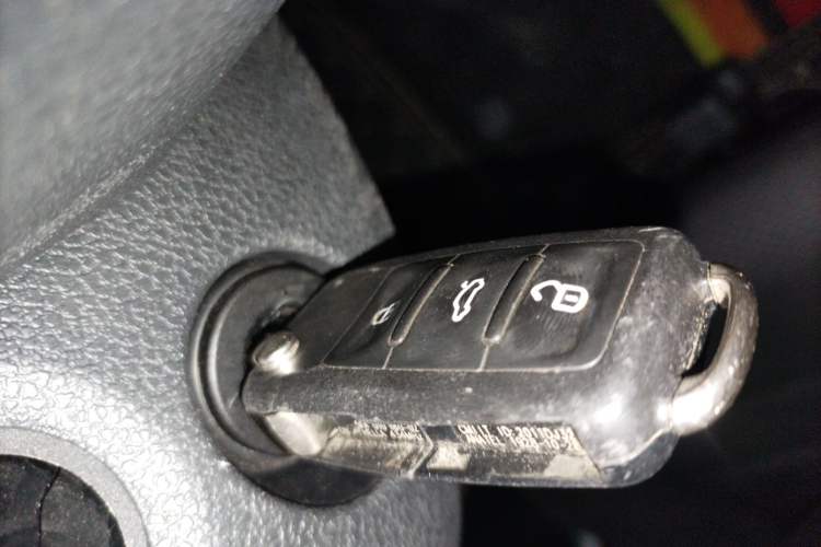 Used Volkswagen Bora 2017 1.6L Automatic Fashion Model Interior 1