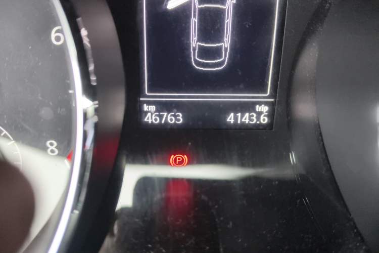 Used Volkswagen Lamando 2018 280TSI DSG Comfort Edition Odometer Close Up