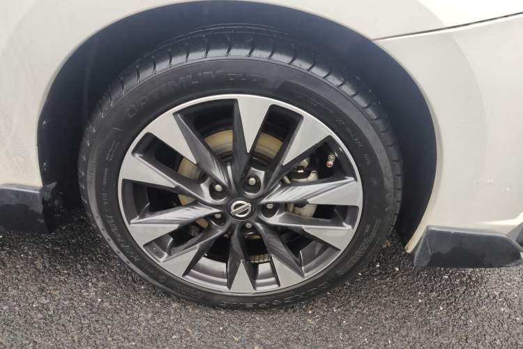 Used Nissan Lannia 2016 1.6L CVT Smart Edition