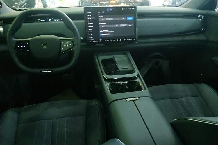 Used VOYAH COURAGE 2024 Four-Wheel Drive Global Edition
