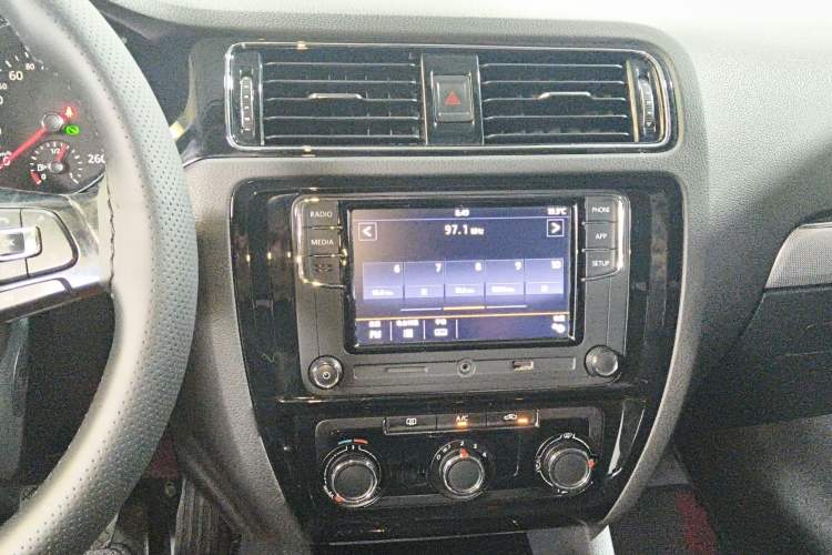 Used Volkswagen Sagitar 2018 280TSI DSG Comfort Model
