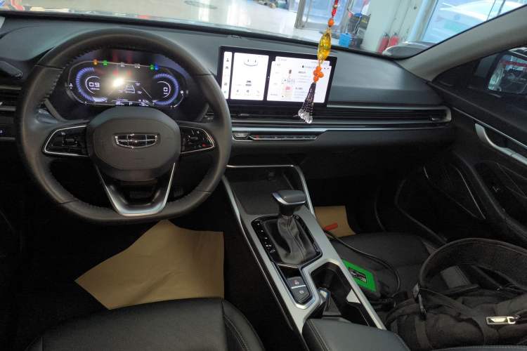 Used Geely Auto Emgrand 2023 4th Generation Champion Edition 1.5L CVT Luxury Model
