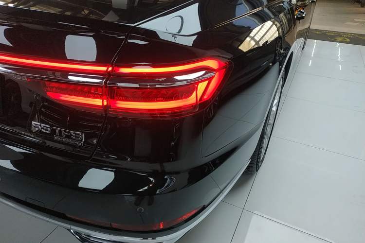 Used Audi A8 2022 A8L 50 TFSI quattro Comfort Edition Collector's Model
