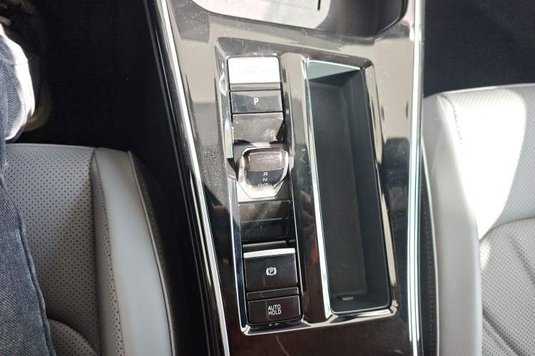 Used Volkswagen Lamando 2026 Lavida L GTS 380TSI Lingfeng Millionth Anniversary Edition Gear Lever