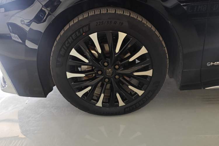 Used Toyota Vellfire 2024 Crown Dual-Engine 2.5L Ultimate Edition
