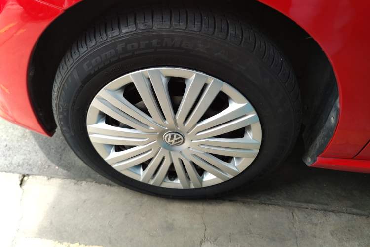 Used Volkswagen Polo 2016 1.6L Automatic Comfort Model