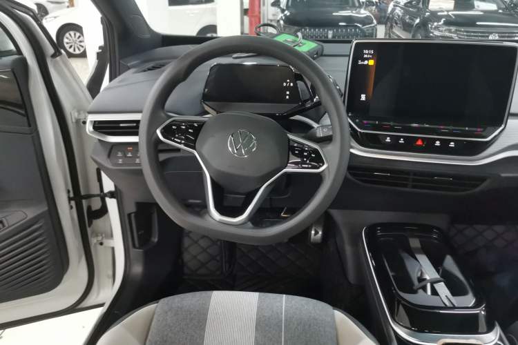 Used Volkswagen ID.4 CROZZ 2022 Long-Range PURE+ Edition Steering Wheel