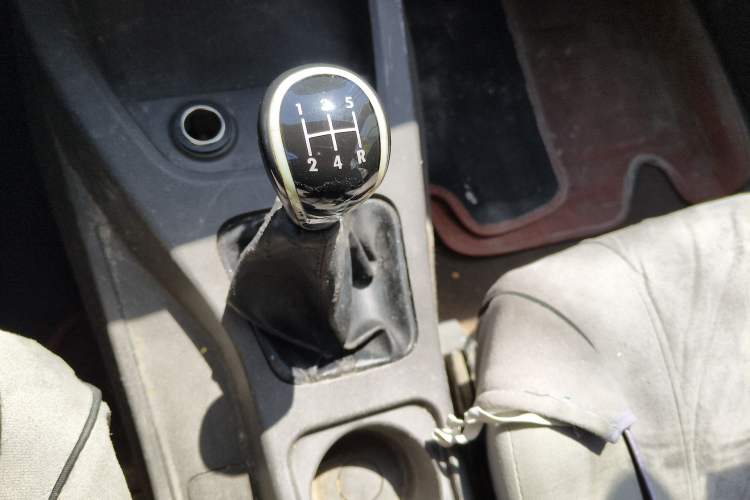 Used Wuling Hongguang 2015 1.2L S Base Model China V Standard
