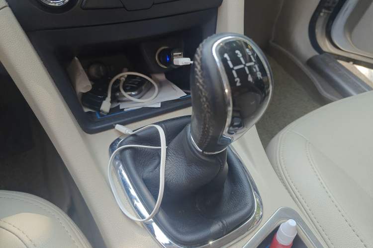 Used Chery Arrizo 7 2015 1.6L Manual ZhiShang Edition
