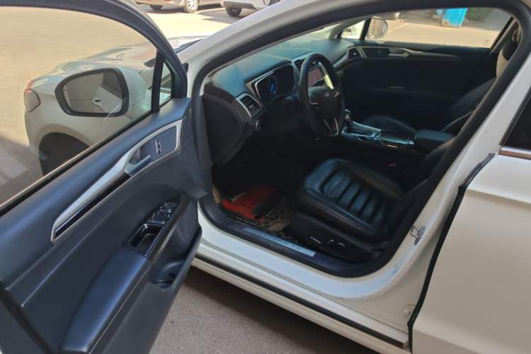 Used Ford Mondeo 2013 2.0L GTDi 200 Fashion Edition
